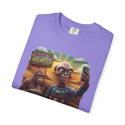 T-Shirt Alien and Bigfoot Ugly Sweater, Funny Christmas Cryptid Tee, Area 51 Shirt, Conspiracy Lover Gift, Unisex Top