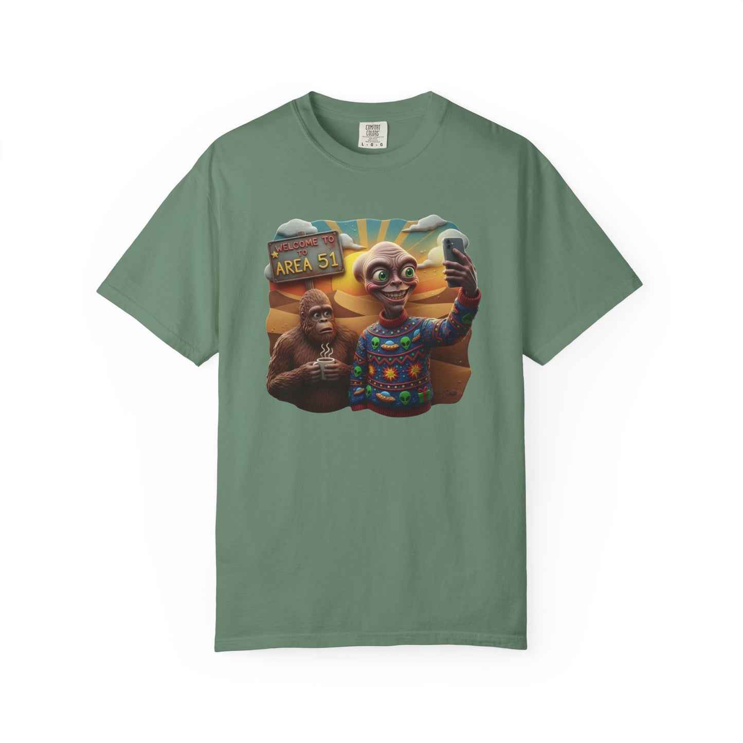 T-Shirt Alien and Bigfoot Ugly Sweater, Funny Christmas Cryptid Tee, Area 51 Shirt, Conspiracy Lover Gift, Unisex Top